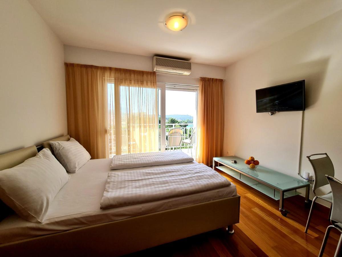 Apartments Veronika Makarska Zewnętrze zdjęcie
